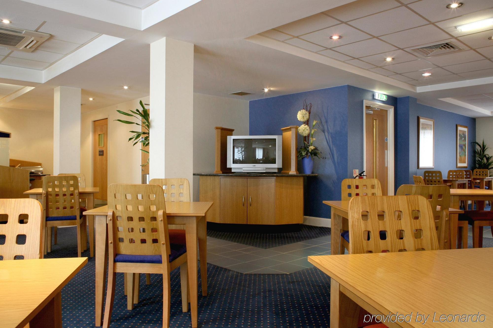 Holiday Inn Express Aberdeen City Centre, An Ihg Hotel Restoran fotoğraf